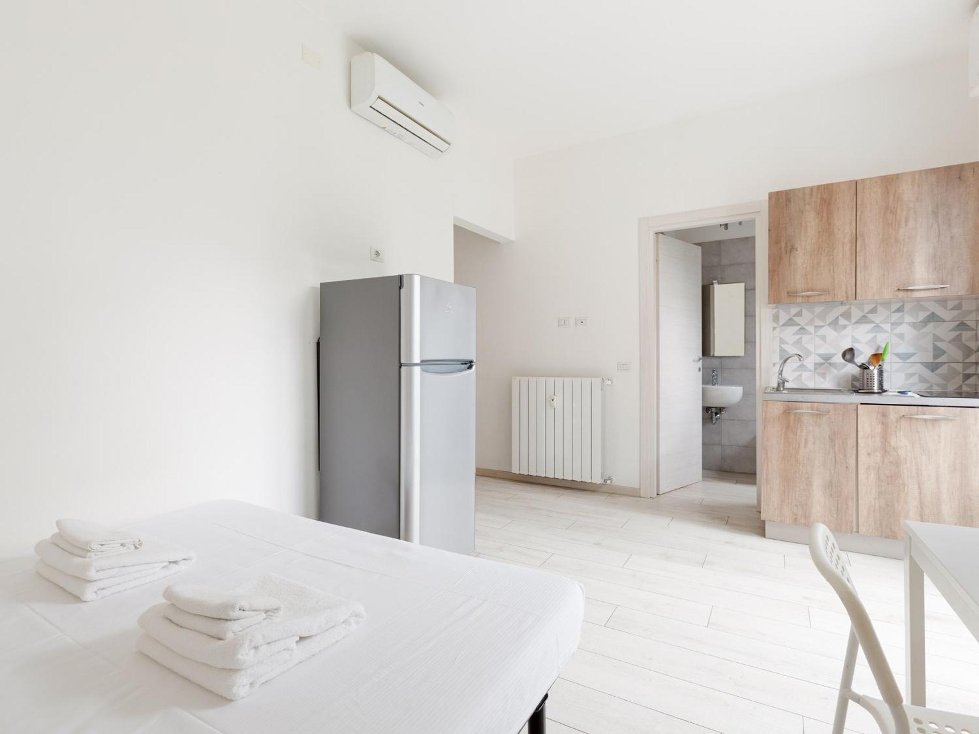 Appartement Cimiano M2 Cozy With Balcony Milan